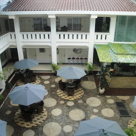 Ramayana Hotel Макасар Екстер'єр фото